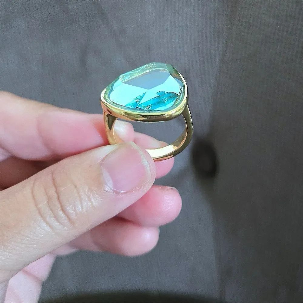 Atterri🛬 Translucent Green💚 Rounded Triangle Ring💍 - NWT - Picture 9 of 16